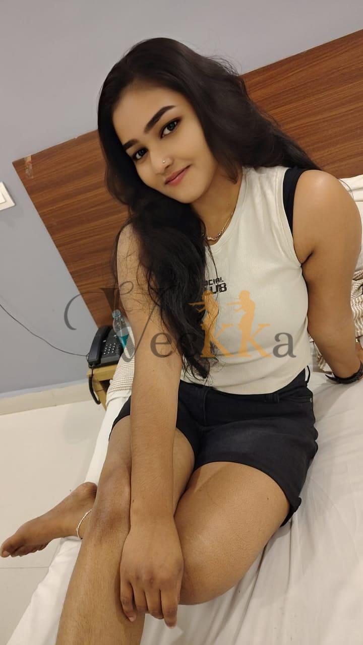 You'll quickly see I have all the qualities you need in bed.